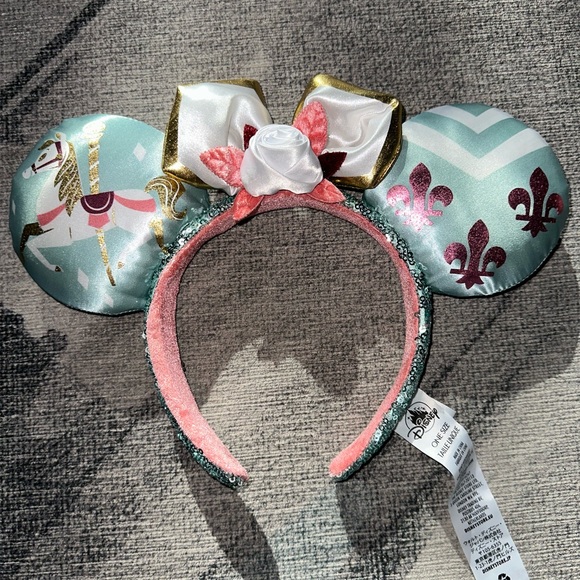 Disney Accessories - Minnie Mouse The Main Attraction King Arthur’s Carousel (7/12) Mickey Ears